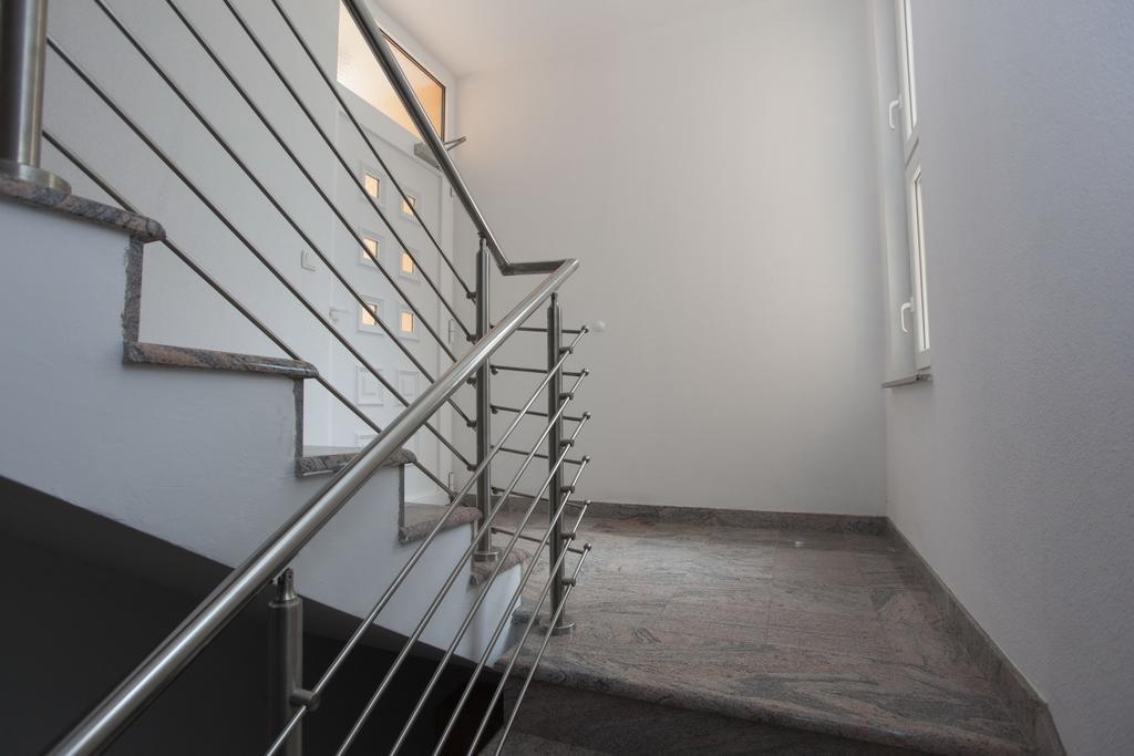 Apartments Damjanovic Makarska Exterior photo
