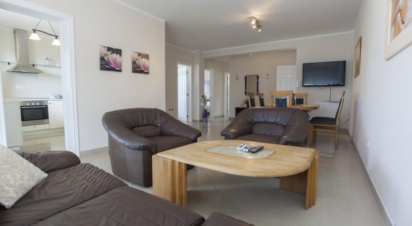 Apartments Damjanovic Makarska Room photo