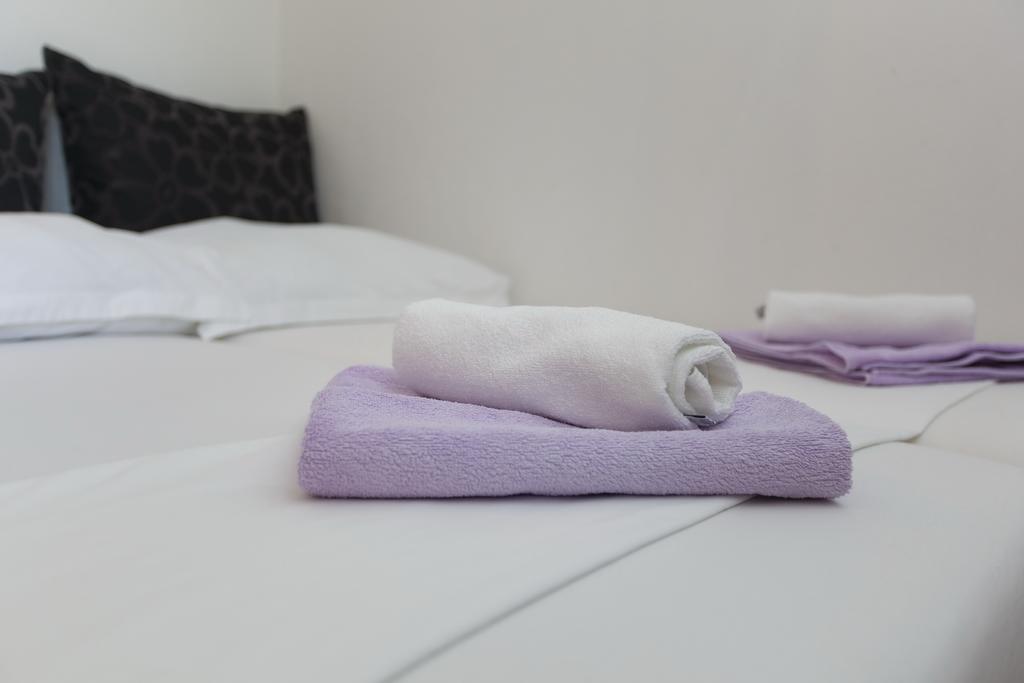 Apartments Damjanovic Makarska Room photo