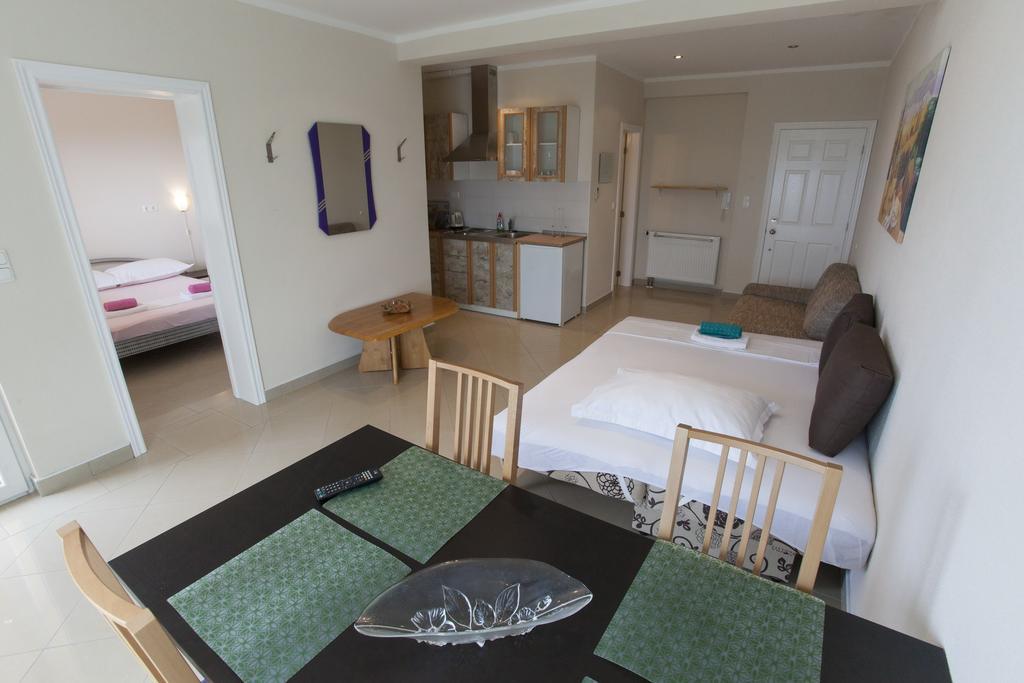 Apartments Damjanovic Makarska Room photo