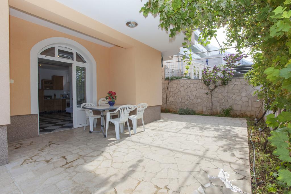Apartments Damjanovic Makarska Exterior photo