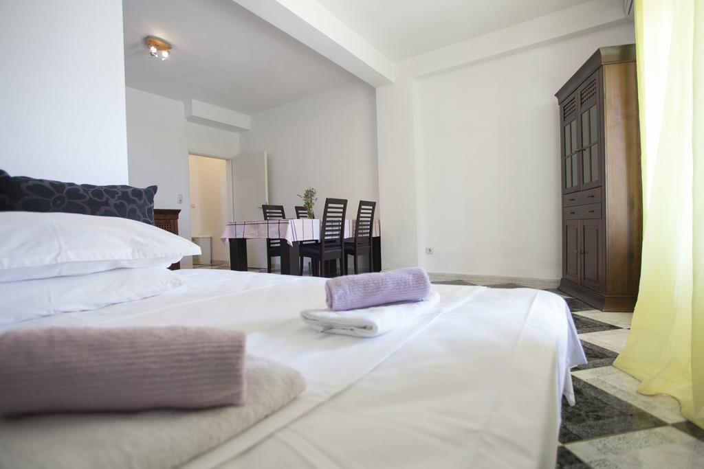 Apartments Damjanovic Makarska Exterior photo