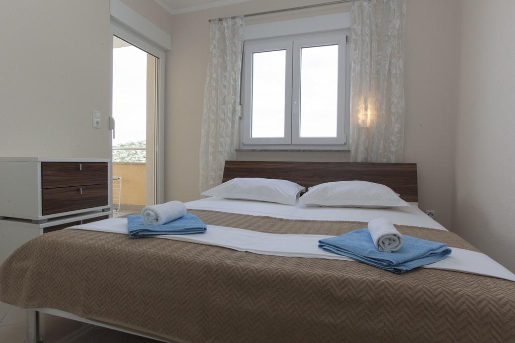 Apartments Damjanovic Makarska Exterior photo