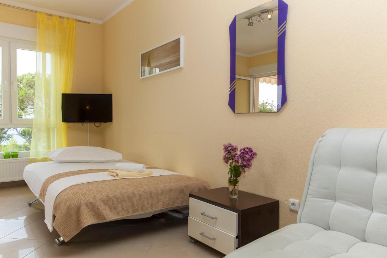 Apartments Damjanovic Makarska Exterior photo