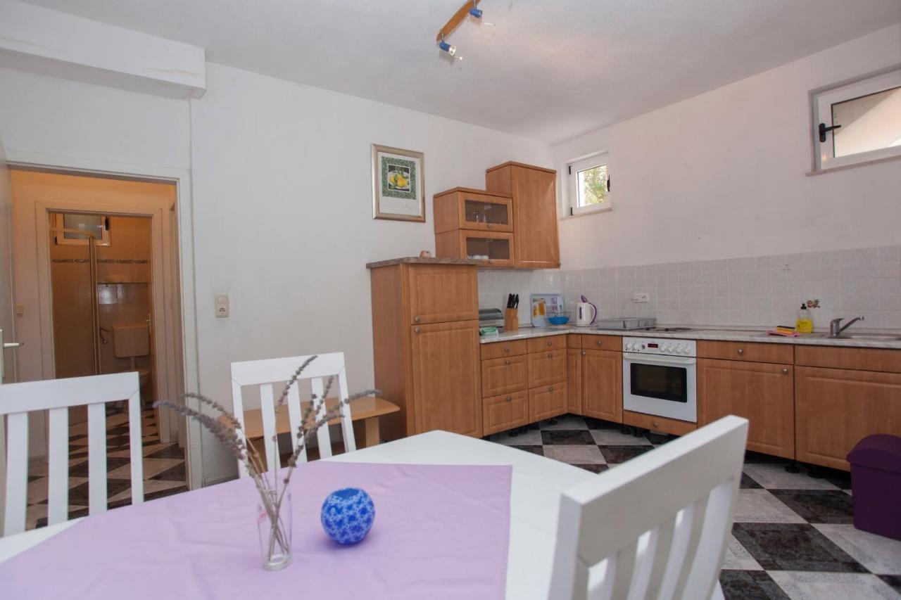 Apartments Damjanovic Makarska Exterior photo